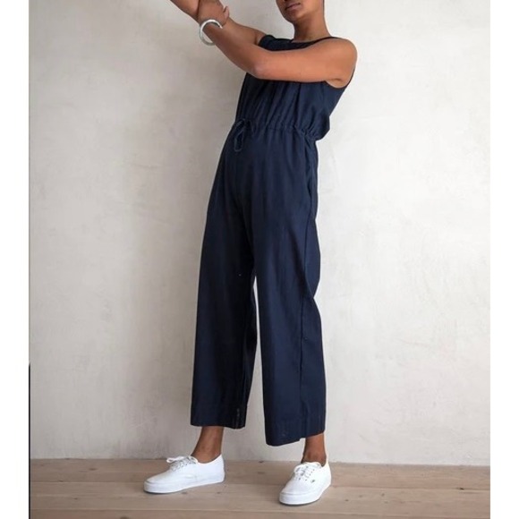 ALI GOLDEN Slit Back Jumpsuit XS Navy Blue Sleeveless Wide Leg Cropped - Picture 2 of 16